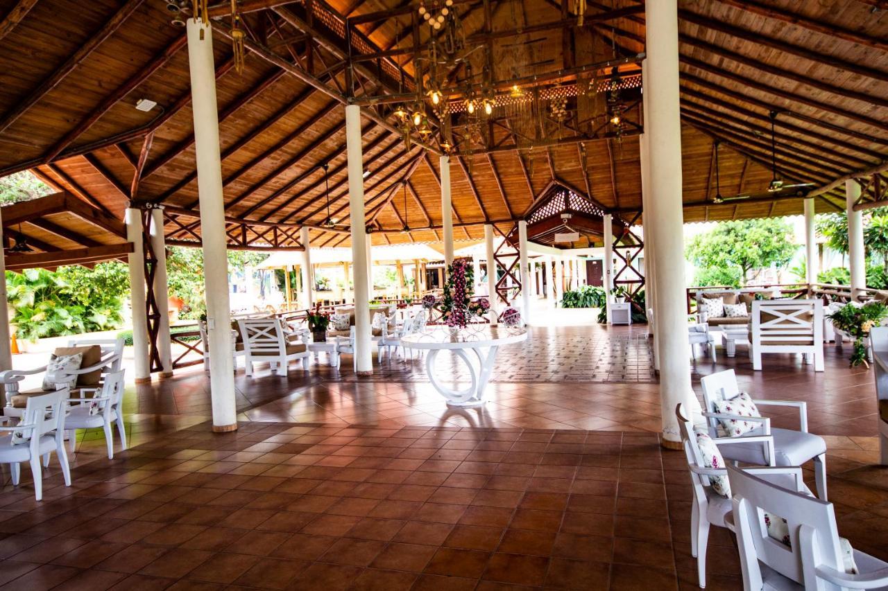 Deluxe Suites Guacamayos - Eco-Lodge & Swimming Pool Бонао Экстерьер фото