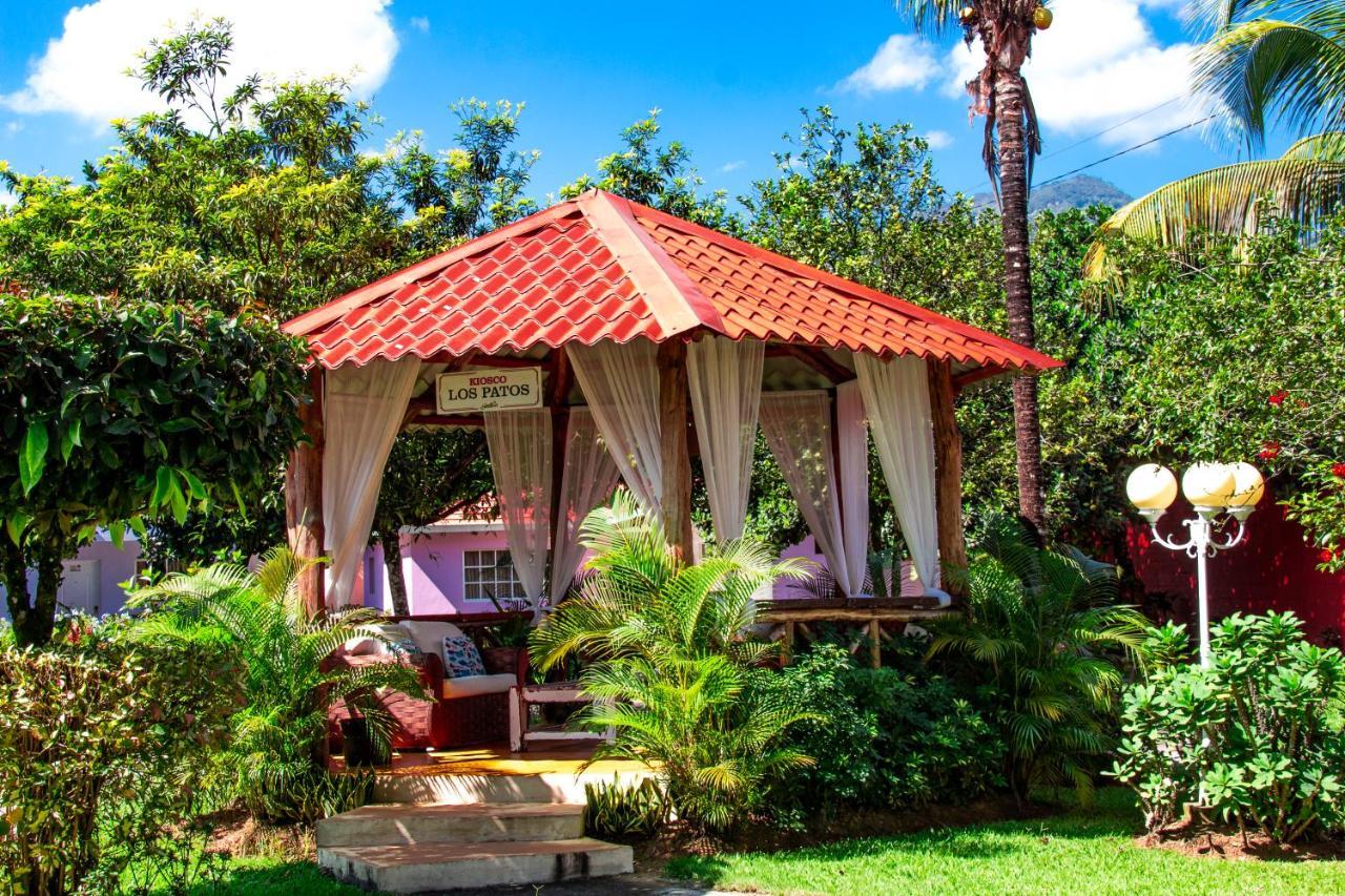 Deluxe Suites Guacamayos - Eco-Lodge & Swimming Pool Бонао Экстерьер фото