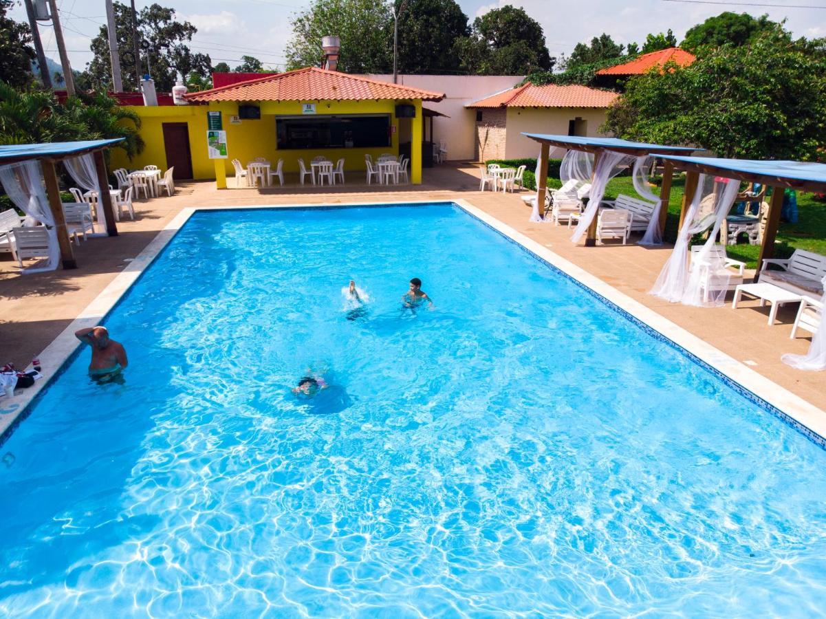 Deluxe Suites Guacamayos - Eco-Lodge & Swimming Pool Бонао Экстерьер фото