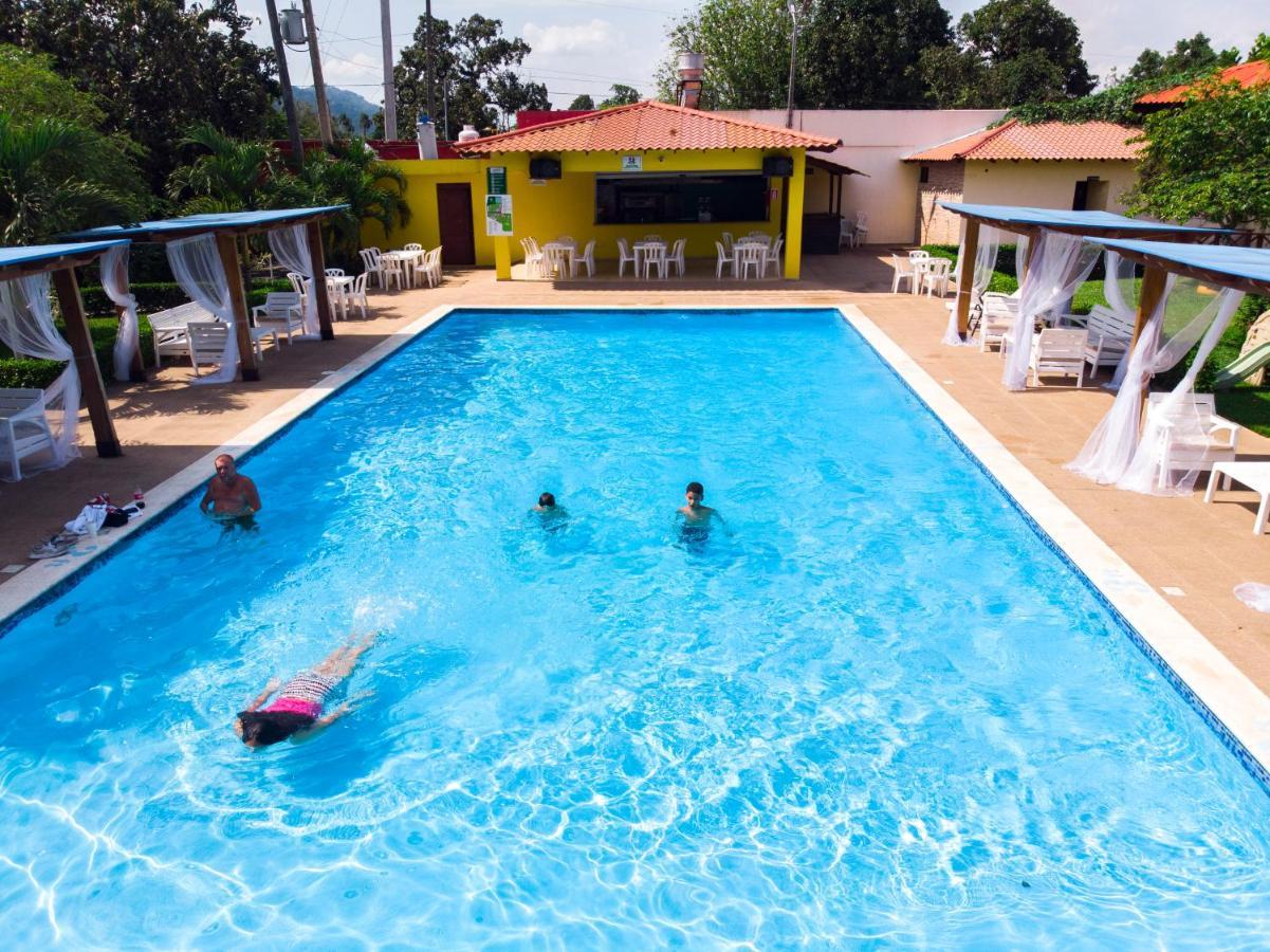 Deluxe Suites Guacamayos - Eco-Lodge & Swimming Pool Бонао Экстерьер фото